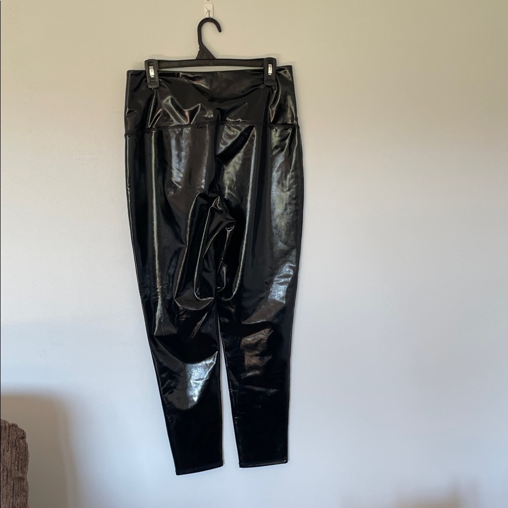 NWOT Calia Black High-Waisted athletic leggings - Picture 2 of 4